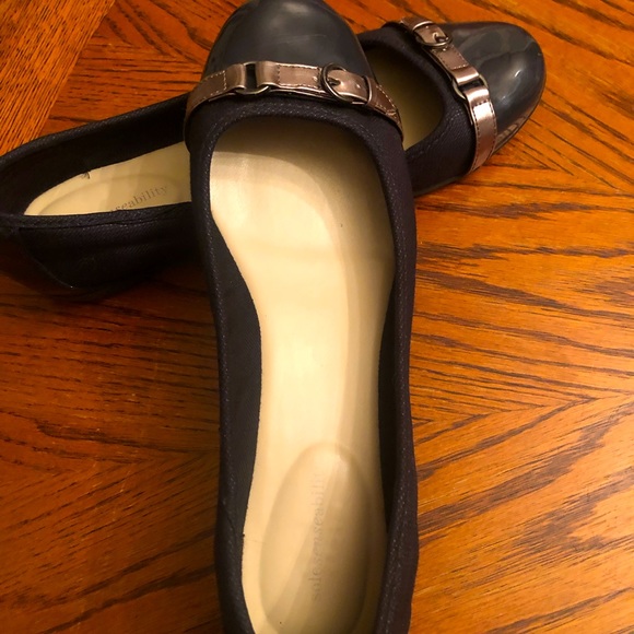 Great shoes from Kohl’s navy blue size 9.5 - Picture 7 of 10
